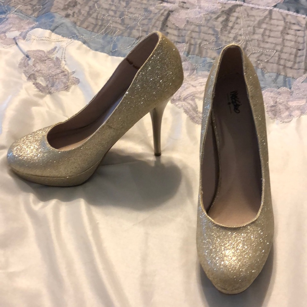 Glitter Heels.